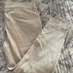 Old navy pixie khaki cropped pants - skinny ankle